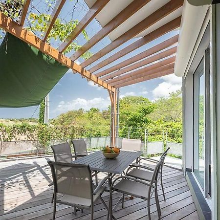 T3 Lumineux Avec Vue Exceptionnelle Et Piscine Oasis De Nature Et Serenite Petit-Canal Luaran gambar